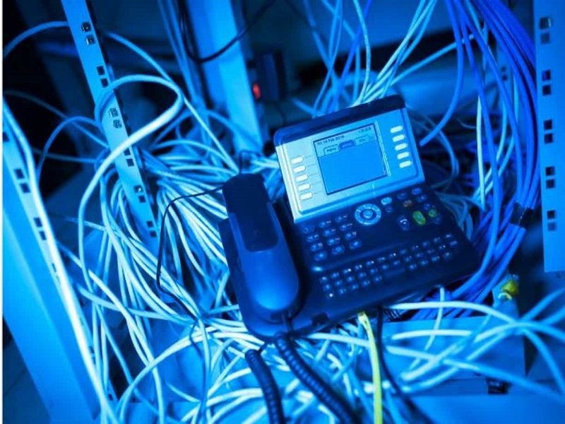 خدمات نصب و اجرای سیستم تلفنی voip در مشهد